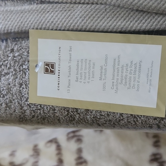 Concierge Collection Towel set - Picture 2 of 3